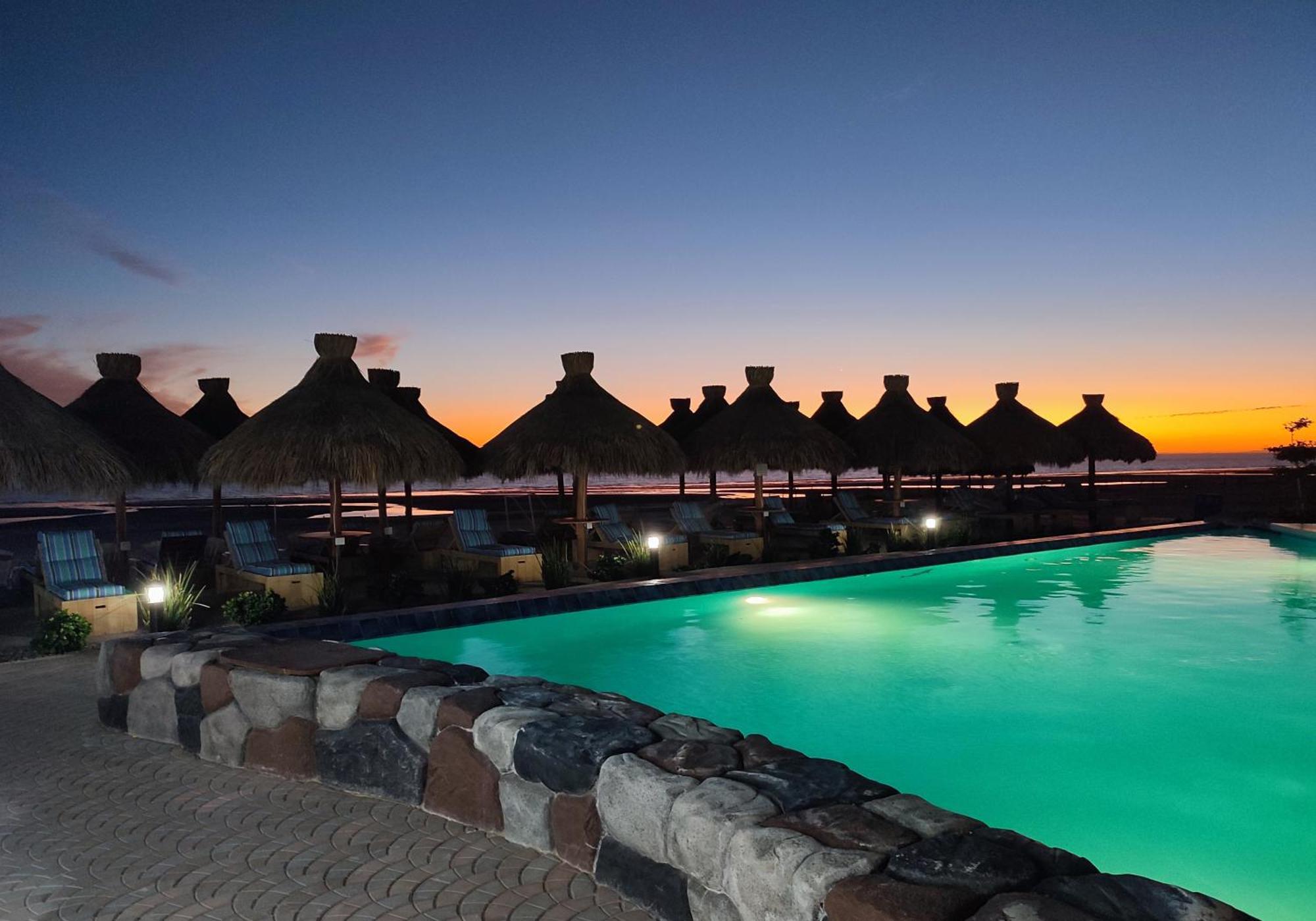 Playa Azul Resort Playa Encanto المظهر الخارجي الصورة